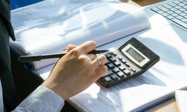 Καύσιμα: Έρχονται παρεμβάσεις στην αντλία και αυξημένο επίδομα θέρμανσης