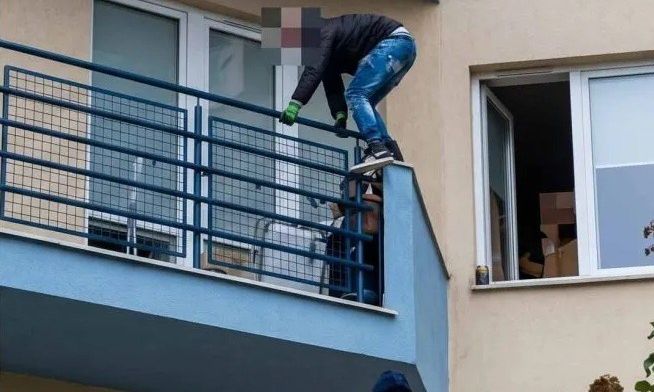 Ο υδραυλικός, serial killer της Βαρσοβίας συνελήφθη στο μπαλκόνι:  Θύμα κατέγραψε τη δολοφονία της