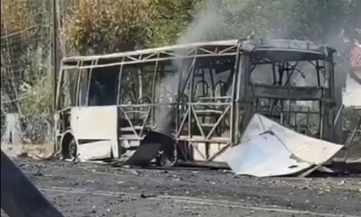 Τουλάχιστον 33 νεκροί από ρωσικό πλήγμα σε λεωφορεία που μετέφεραν επιβάτες στην ανατολική Ουκρανία