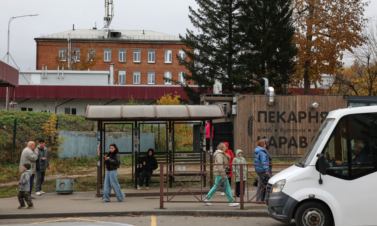 Η μυστηριώδης «ρωσική πανούκλα» πλήττει τρίτη χώρα: «Κερδίζουν» έδαφος οι θεωρίες «βιολογικών όπλων»