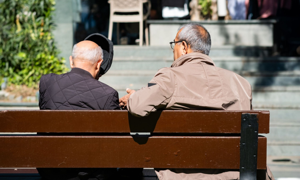 Συντάξεις: Διπλή πληρωμή τον Νοέμβριο - Πότε καταβάλλονται τα χρήματα