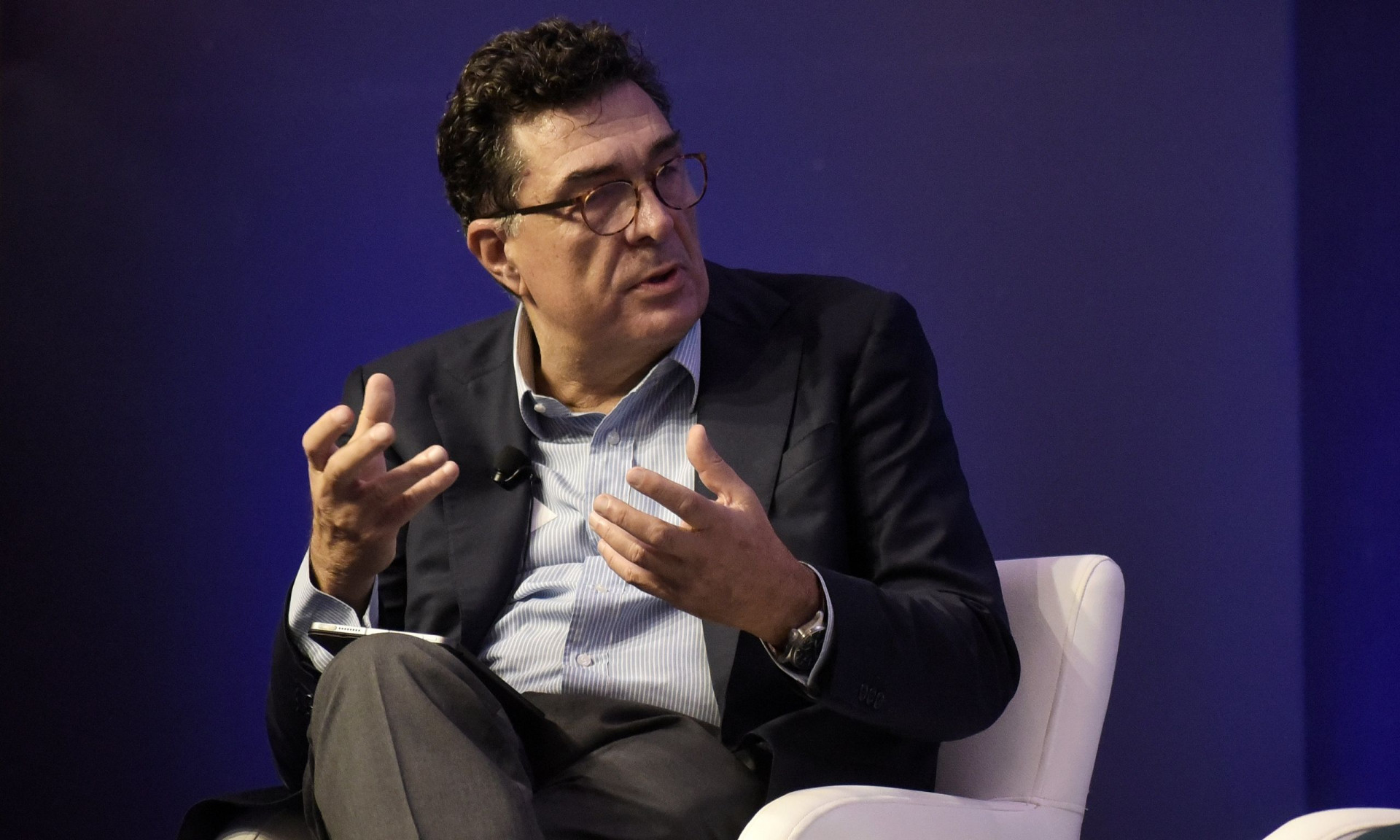 Παπαχελάς, ΕΚΚΟΜΕΔ, ΣΚΑΪ και παλιά καπνεργοστάσια - Πίσω από το ντοκιμαντέρ για τη «17 Νοέμβρη»