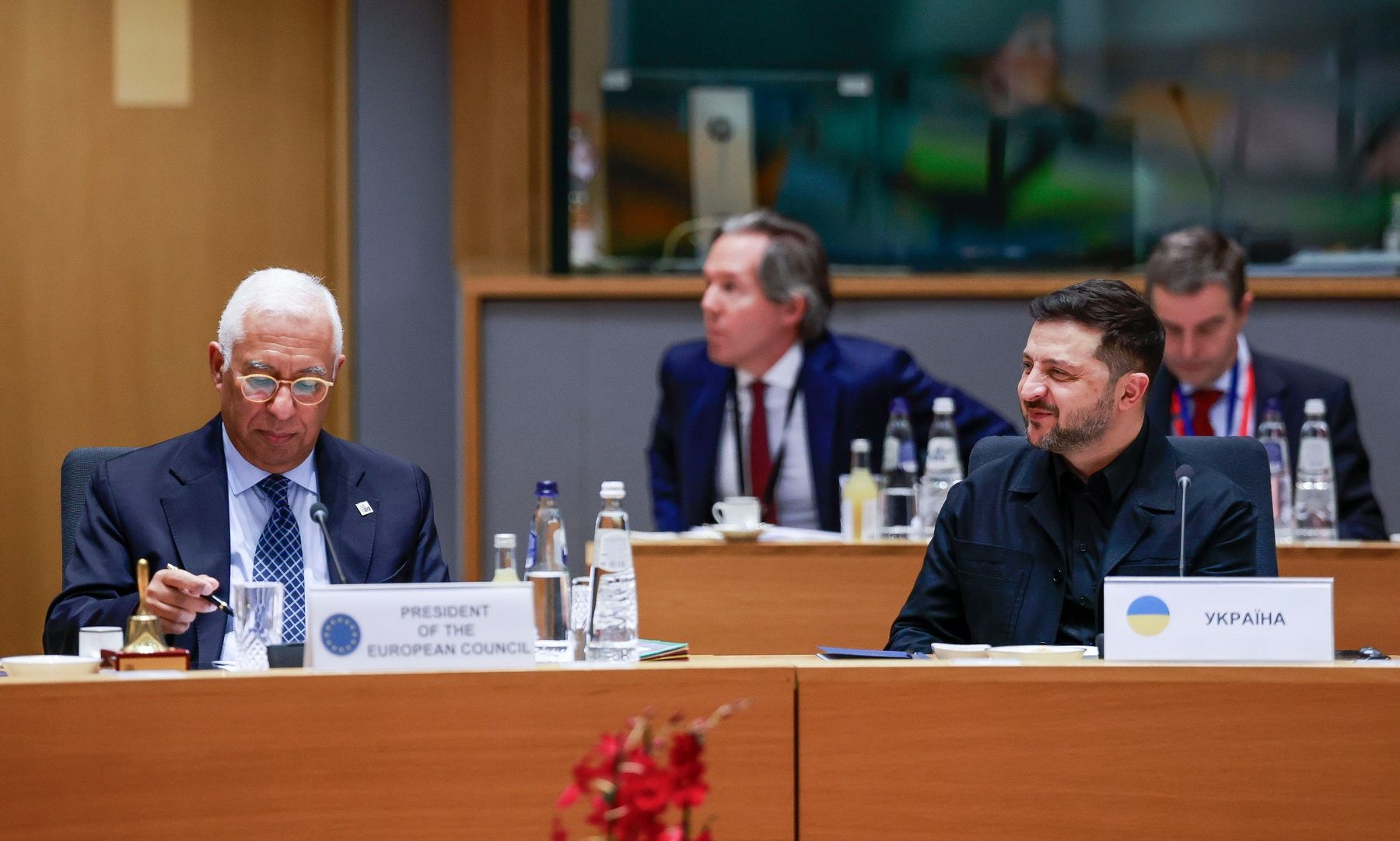 Σύνοδος κορυφής: Χωρίς συμφωνία για τα παγωμένα ρωσικά περιουσιακά στοιχεία – Οι ηγέτες της Ε.Ε. ενέκριναν δάνειο ύψους 90 δισ. ευρώ στην Ουκρανία