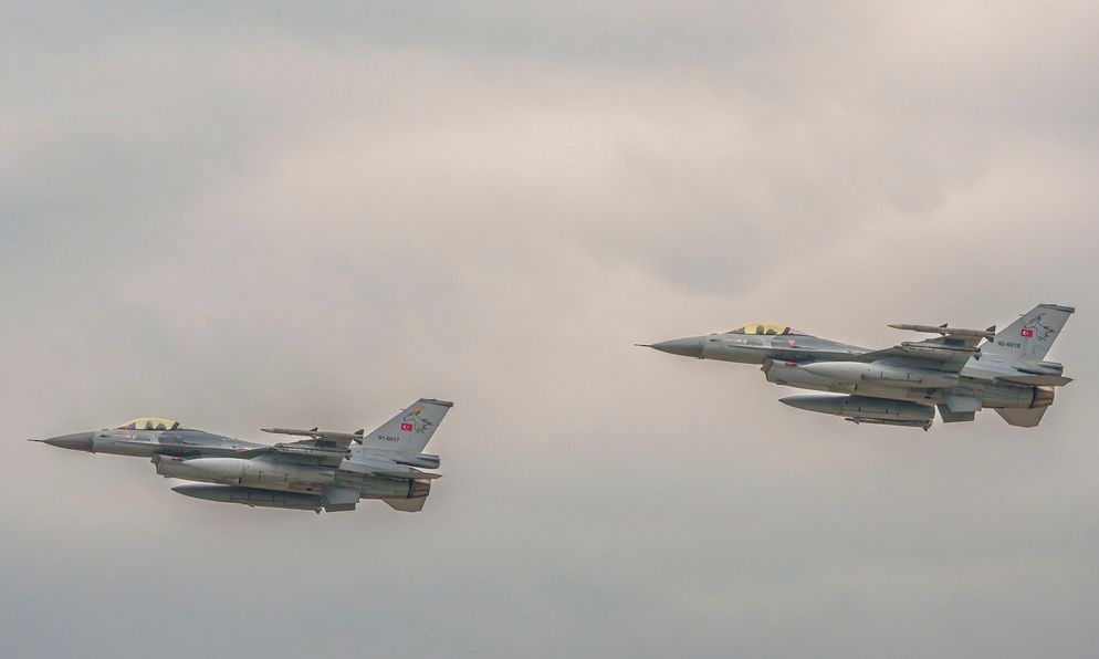 24 ώρες μετά την ένταξη της φρεγάτας «Κίμων» στον Στόλο οι Τούρκοι προκαλούν στο Αιγαίο: «Dogfight» ελληνικών και τουρκικών F-16 έπειτα από 34 μήνες 