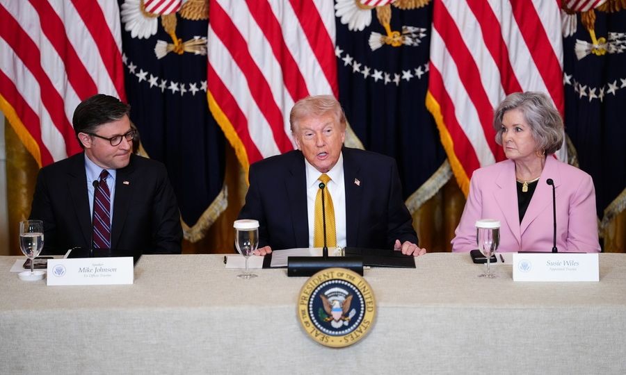 Τραμπ: «Το Ιρανικό καθεστώς έχει καταστραφεί - Θέλουμε οι χώρες που παίρνουν πετρέλαιο από τα Στενά του Ορμούζ, να βοηθήσουν»