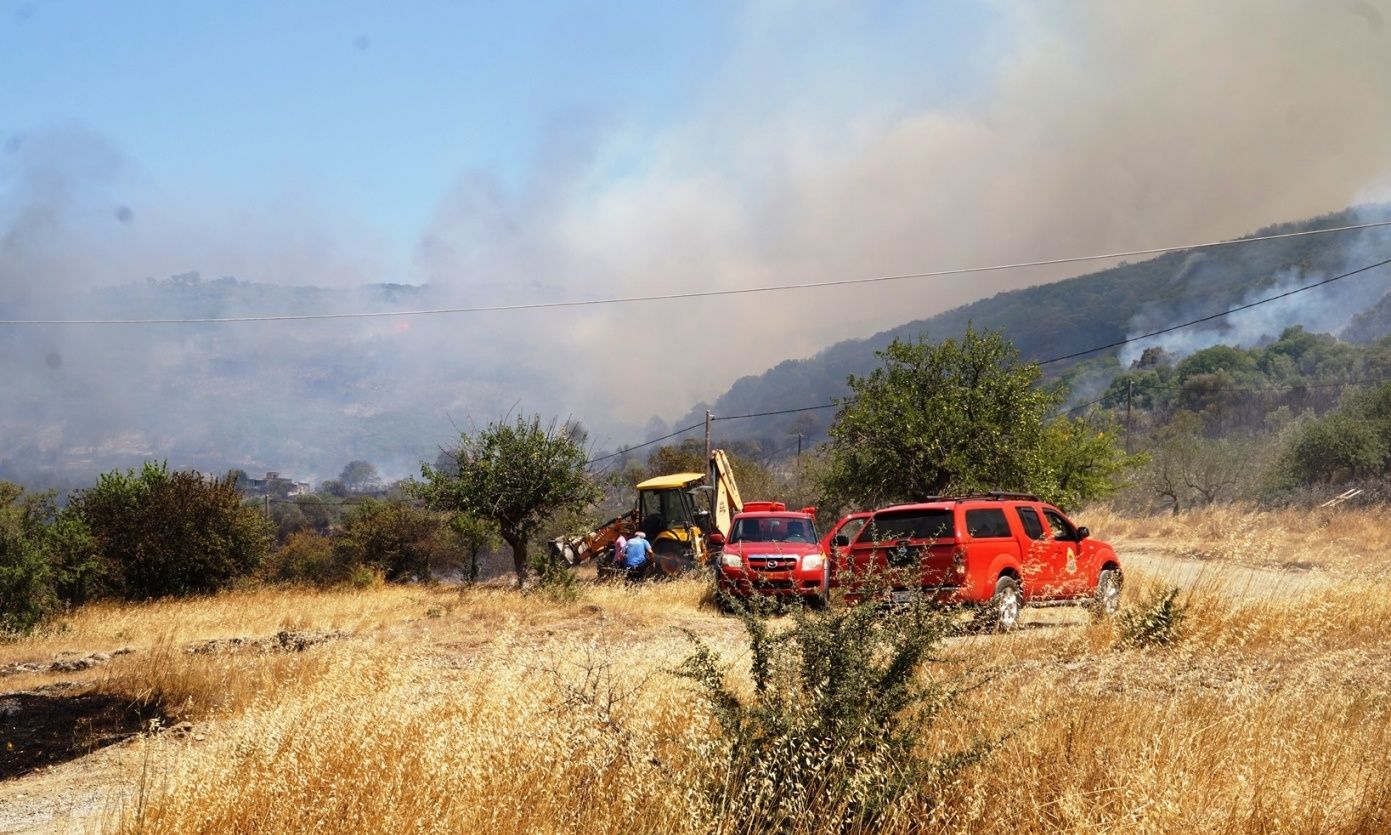 Κόκκινος συναγερμός σε 17 νομούς σε όλη την Ελλάδα για αύριο Τετάρτη λόγω καύσωνα και θυελλωδών ανέμων - «Θα έχουμε καταβάτες που προσομοιάζουν με το φαινόμενο στο Μάτι»: Η δραματική προειδοποίηση Τουρνά