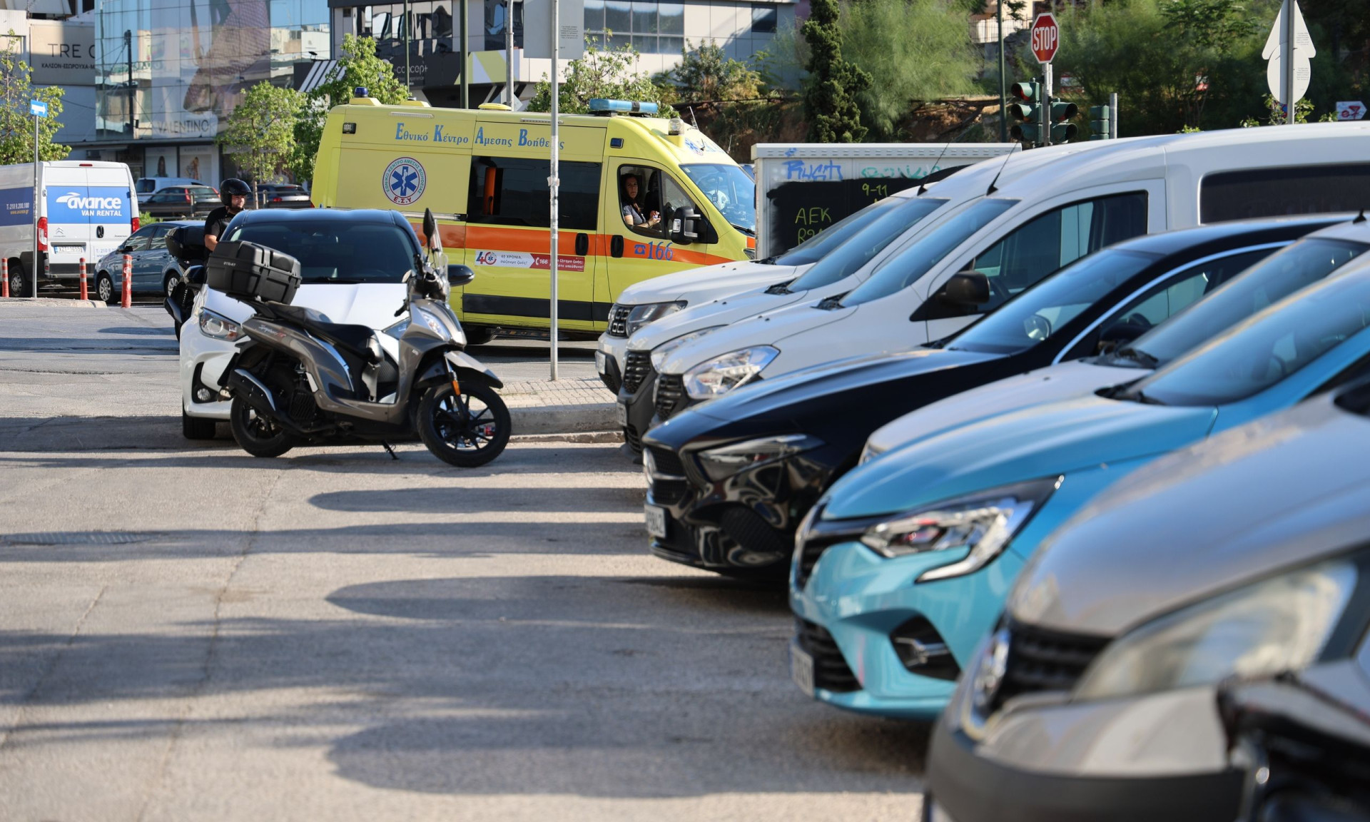 Άγιος Δημήτριος: Από πνευμονικό οίδημα και υποξία ο θάνατος του αστυνομικού, σύμφωνα με τον ιατροδικαστή – Αναμένονται απαντήσεις από τις τοξικολογικές