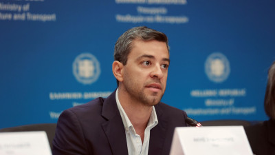 Άκης Σταμούλης