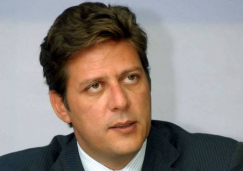Πρωτοβουλία Βαρβιτσιώτη για βελτίωση συνθηκών διαμονής λαθρομεταναστών