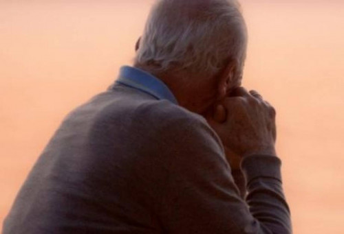 Τέσσερις συλλήψεις στο Βελεστίνο για κλοπή ηλικιωμένου στην Αττική
