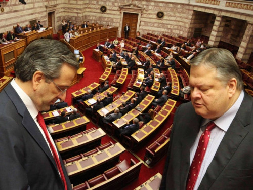 Ποντάρουν σε στήριξη ανεξάρτητων στην κυβέρνηση