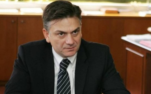 Μωραΐτης: Συνέδριο και αλλαγή ηγεσίας στο ΠΑΣΟΚ τώρα