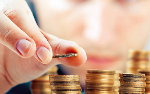 Πρωτογενές πλεόνασμα, αλλά και υστέρηση εσόδων
