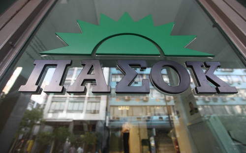 ΠΑΣΟΚ: Επίθεση στην κυβέρνηση για το θέμα των κυρώσεων στη Ρωσία