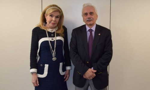 Ο Ερυθρός Σταυρός με την ΕΛΠΙΔΑ στη «μάχη» ευαισθητοποίησης για τη δωρεά μυελού των οστών