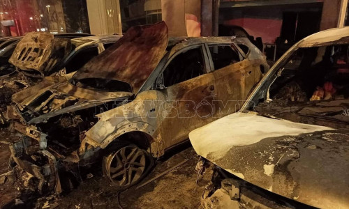 Εμπρηστική επίθεση σε αντιπροσωπεία αυτοκινήτων στην Αχαρνών