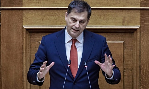 Θεοχάρης για αγρότες: Εξασφαλισμένα τα χρήματα για την αρωγή τους