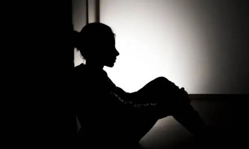 Θεσσαλονίκη: Σοκάρει η μαρτυρία της 10χρονης που έπεσε θύμα βιασμού από τον σύντροφο της μητέρας της