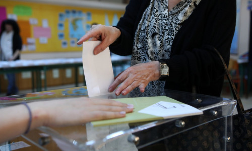 Δημοσκόπηση MRB: Καταλληλότερος για πρωθυπουργός ο Μητσοτάκης - «Καλπάζει» η Νέα Δημοκρατία