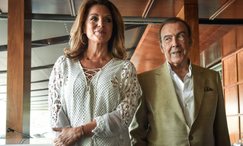 Άντζελα Γκερέκου: «Ο Τόλης Βοσκόπουλος είναι κοντά μου και με καθοδηγεί με πάρα πολλούς τρόπους»