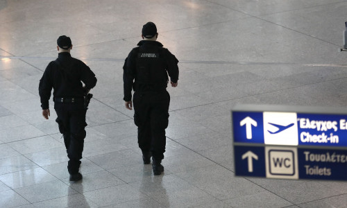 Αλλοδαπός προσπάθησε να περάσει 19 κιλά κάνναβης από το αεροδρόμιο «Ελευθέριος Βενιζέλος»