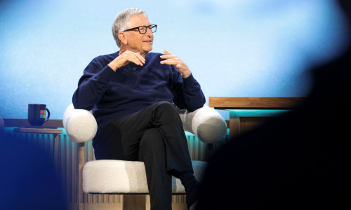 Ο Bill Gates προετοιμάζεται για το χειρότερο: «Είναι πολύ βαθύ, ακόμη και τρομακτικό»