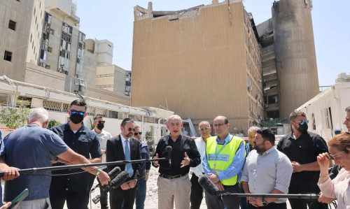 Σάλος με τον Νετανιάχου: «Πληρώνουμε κι εμείς τον πόλεμο, αναβάλαμε τον γάμο του γιου μας»