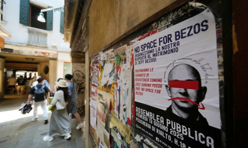 Σάλος στη Βενετία: Ακτιβιστές θέλουν να μπλοκάρουν τον γάμο του Μπέζος