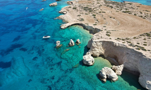 Τα ελληνικά νησιά που βρίσκονται ανάμεσα στους 10 ανεξερεύνητους θησαυρούς της Ευρώπης