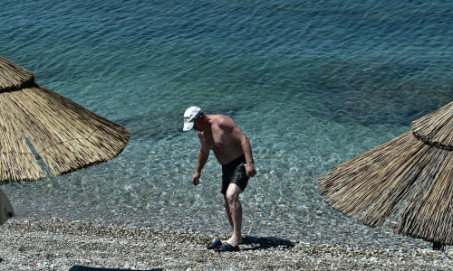 Καιρός αύριο:  Άνεμοι 8 μποφόρ και θερμοκρασίες έως 41 βαθμούς