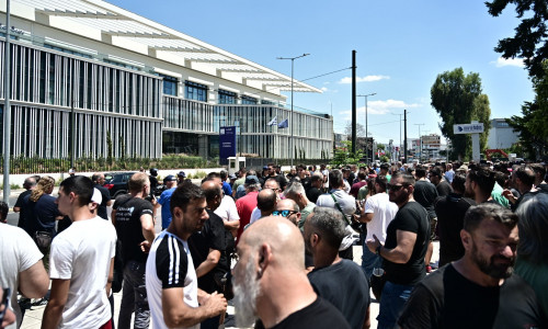Κλειστά τα συνεργεία αυτοκινήτων για πέντε ημέρες - Τι συνέβη
