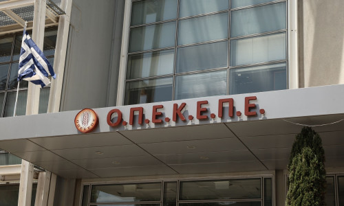 Αέρας αισιοδοξίας σε ΠΑΣΟΚ και ΣΥΡΙΖΑ λόγω... ΟΠΕΚΕΠΕ - Βάζουν τον Μητσοτάκη στο κάδρο