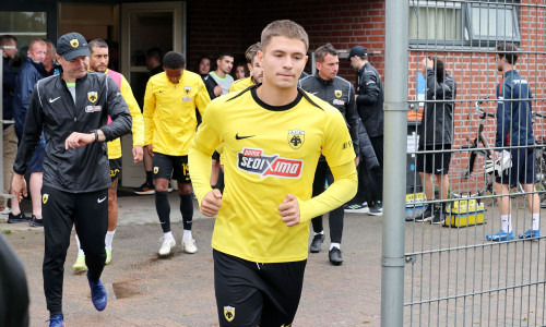 AEK: Live Streaming το φιλικό με την Ζούλτε Βάρεγκεμ
