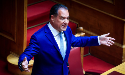 Σκληρή επίθεση Γεωργιάδη σε Ανδρουλάκη για ΟΠΕΚΕΠΕ: «Πήγαιναν "σύννεφο" τα ρουσφέτια στο νησί σας»