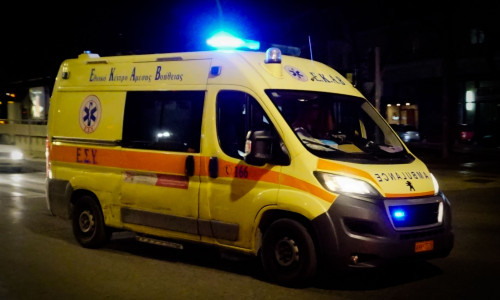 Τροχαίο στη Θεσσαλονίκη: ΙΧ συγκρούστηκε με μηχανή κοντά στο γήπεδο της Τούμπας - Δύο τραυματίες