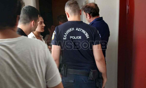 Γυναίκα σε απόγνωση στον Καρέα: «Μου πήραν το σπίτι χωρίς προειδοποίηση» - Παράτυπος πλειστηριασμός