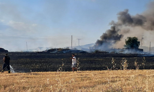 Φωτιά σε αγροτική έκταση στη Νεοχωρούδα Θεσσαλονίκης