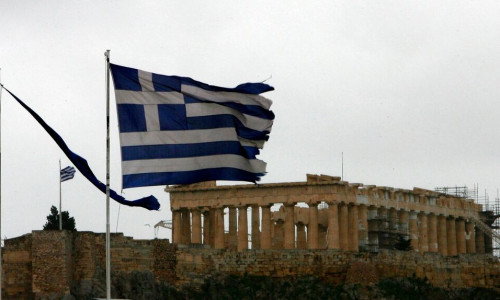 FT: Πώς η Ελλάδα επέστρεψε από το χείλος του γκρεμού