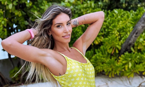 Αθηνά Οικονομάκου: Ο πραγματικός λόγος που ταξίδεψε στις Μαλδίβες με τον Μπρούνο Τσερέλα