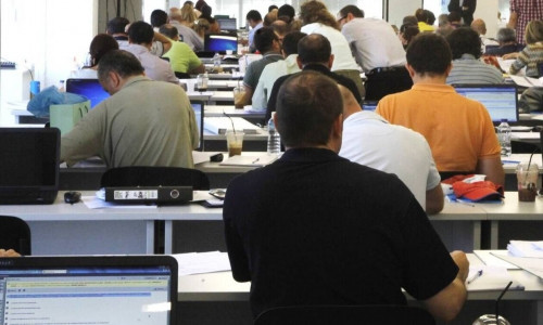 Απόφαση-πρόκριμα Μισθοδικείου για εργαζομένους σε Δημόσιο: «Όχι» στην επαναφορά δώρων σε δικαστικούς
