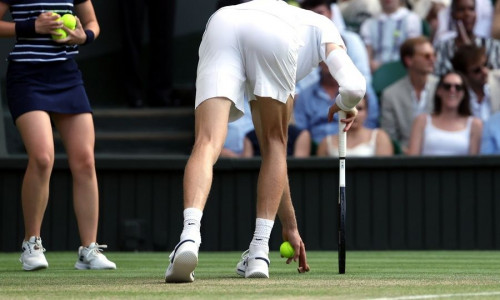 Τελικός Wimbledon: Έξαλλοι Αλκαράθ και Σίνερ όταν φελός από σαμπάνια εκτοξεύθηκε στο κορτ - Βίντεο