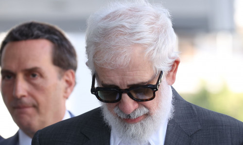 Πέτρος Φιλιππίδης: Κάηκε το σπίτι του ηθοποιού στην Πατησίων ενώ ήταν μέσα