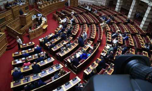 Στην Ολομέλεια η άρση ασυλίας 14 βουλευτών της ΝΔ για «παράβαση καθήκοντος και εσχάτη προδοσία»