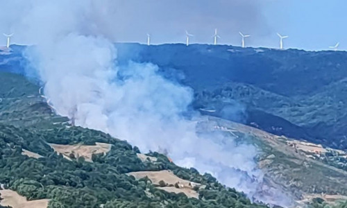 Μαίνεται η φωτιά στη Ροδόπη: Δύο μηνύματα του 112 - «Απομακρυνθείτε προς Κέχρο»