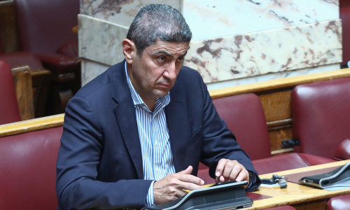 Σκάνδαλο ΟΠΕΚΕΠΕ: Μοίρασε σε όλους ευθύνες ο Αυγενάκης και δεν έμειναν για τον ίδιο