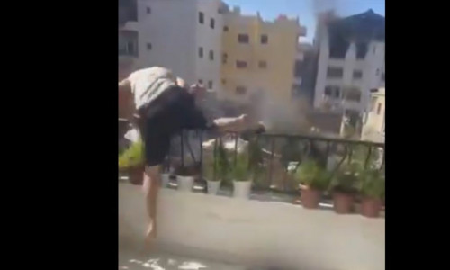Βάναυσες εικόνες στη Συρία: Μαχητές αναγκάζουν Δρούζους να πηδήξουν από μπαλκόνι