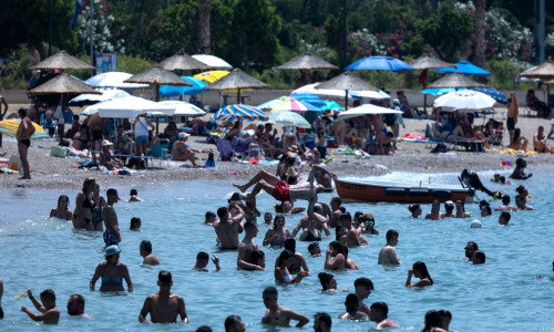 Καύσωνας: 175 νεκροί στην Αθήνα φέτος - Τι αναφέρει νέα έρευνα Καιρός: Ξεκινάει ο «επιθετικός» καύσωνας: Έκτακτα μέτρα από σήμερα για την προστασία των εργαζομένων