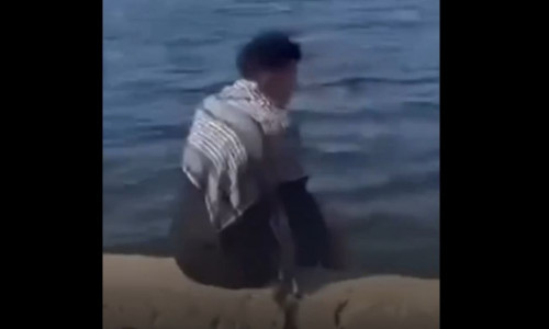 Γάζα: Παλαιστίνιος πέφτει νεκρός σε ζωντανή μετάδοση μετά από ισραηλινό χτύπημα - Βίντεο