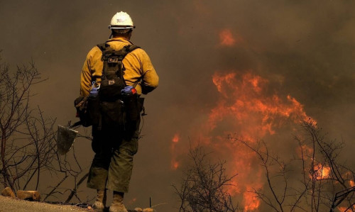 Φωτιά στη Λεμεσό: Η Ελλάδα συνδράμει την Κύπρο με 26 Δασοκομάντος