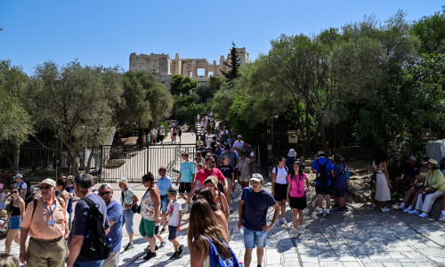 Ακρόπολη: Κλειστή το μεσημέρι μέχρι την Κυριακή (27/7) λόγω καύσωνα